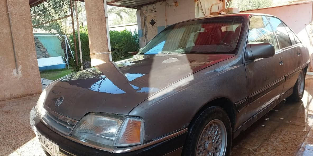 السلام عليكم ورحمة الله 
اوبل أوميكا للبيع 
موديل ١٩٩٢ 
محرك ٢٠٠٠ جديد 
رقم انبار
كهربائيات شغالة
صدرها طوبه
غرفتها جديده
رقمهاا دولي 
تحويل مباشر 
#السعر 34 $ و بيها مجال
للاستفسار 
***********
