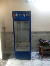 شباب براد للبيع شرط الشغل الحجم الكبير وبالراديتار حجم الكبير السعر 25...