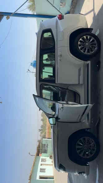 تويوتا  لاندكروزر 2023
Limited GXR شركة SAS اصل 
* العداد ( 34 الف كم )
* ⁠
* رقم بغداد
* اللون : ابيض
* محرك 6 سلند
* بصمات ابواب 
* اناره خارجيه ترحيبيه مع انارة ارضيه شعار لاندكروزر 
* ⁠شاشة دجتل 
* ⁠شاشات خلفية تطبيق
* فتحة سقف (سلايت)
*كشنات جلد بيجي
* كراسي كهرباء
* ثلاجة وسطية
* جنطة كهرباء 
* ⁠شاحن وايرليس
* ⁠حساس امامي خلفي 
* كاميرات 360
(مكفول دعامي ل دعامي)
السعر (720 )
رقم
***********
