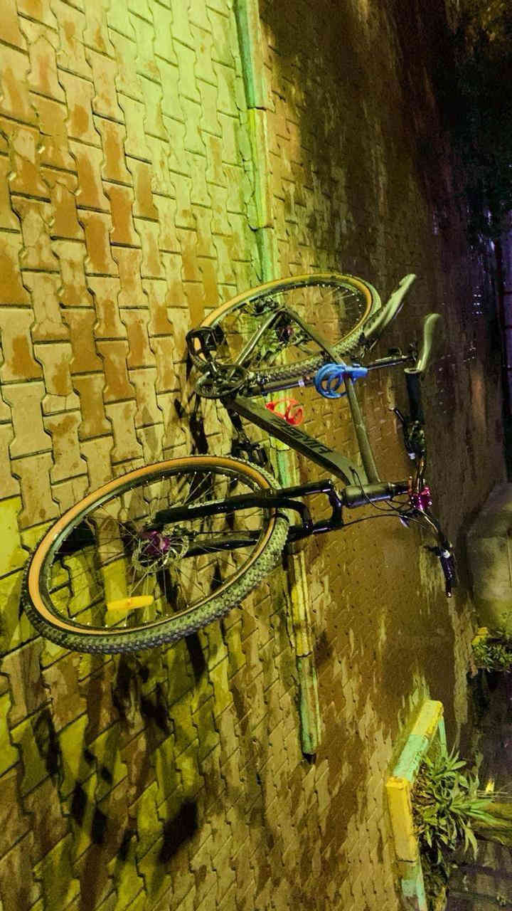 بايسكل رياضي جبلي اوربي حجم 29
مستخدم شهرين فقط 220الف وبي مجال للشراي
المكان الحريه دباش شارع الصحه 
الرقم ***********
