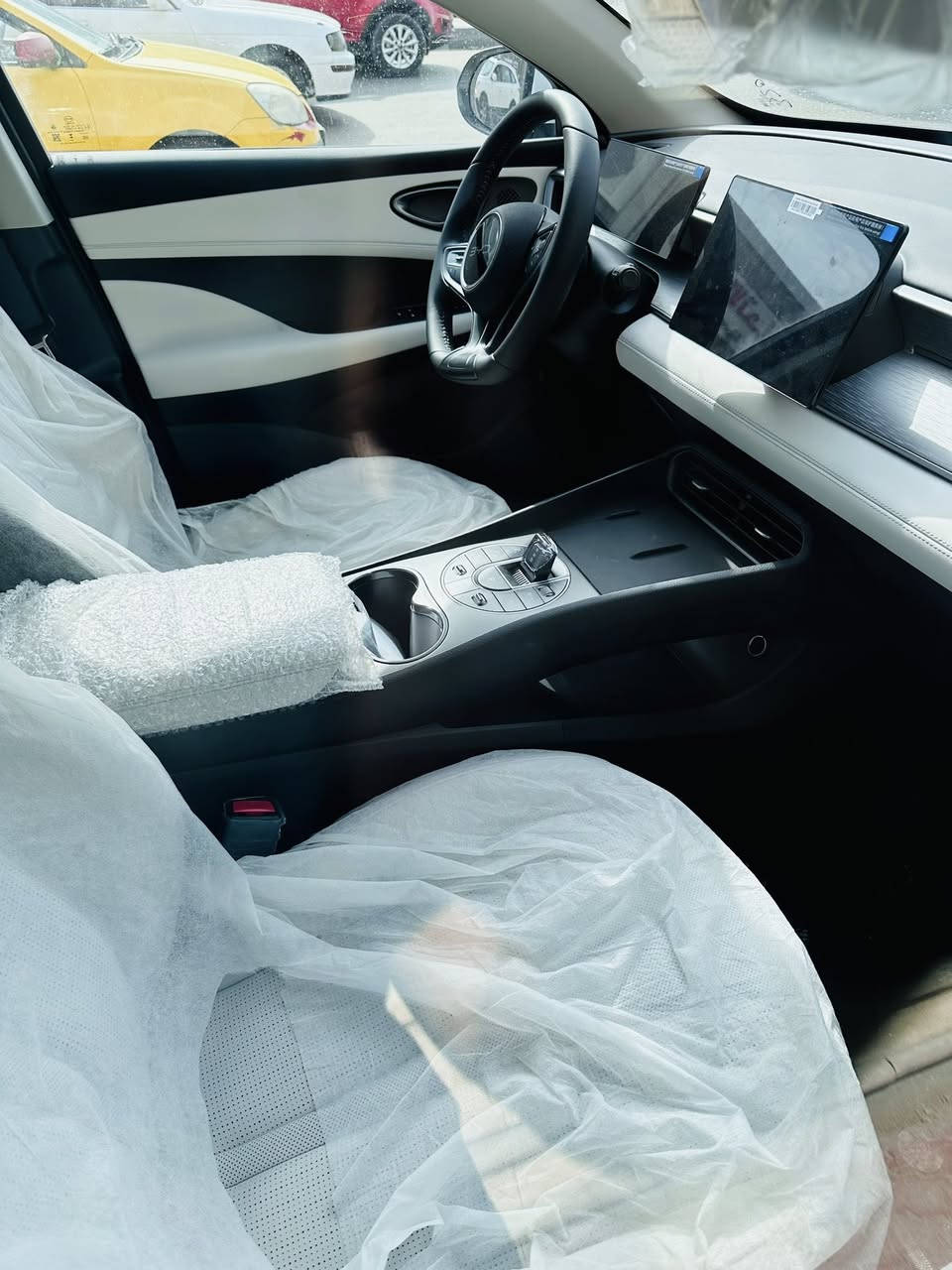 اللهم صلي ع محمد وال محمد
بي واي ديcl5 زيرو 2025 ع وضع الشركه 

ماشيه 400 كيلو فقط 

تترقم باسمك جميع المحافضات ورسوم الرقم 285الف 

سياره فول مكانها بصره 

سعرها 121 ورقه نهائي 

 ***********
