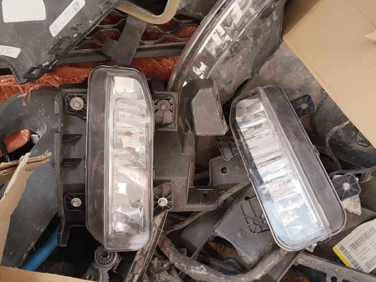 بوكس عدد2 لون اسود ولون كرزي مال بدي قصير مال بدي طويل زوج بلاجتورات  زوج الغوده +كفرات حساس تريشه لايت 
مال رام 2025 
***********
