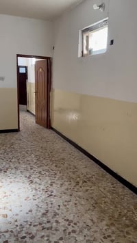 وبركاته  تتوفر لدينا شقه كبيره ونظيفه للإيجار في حي المواصلات  التفاصي...