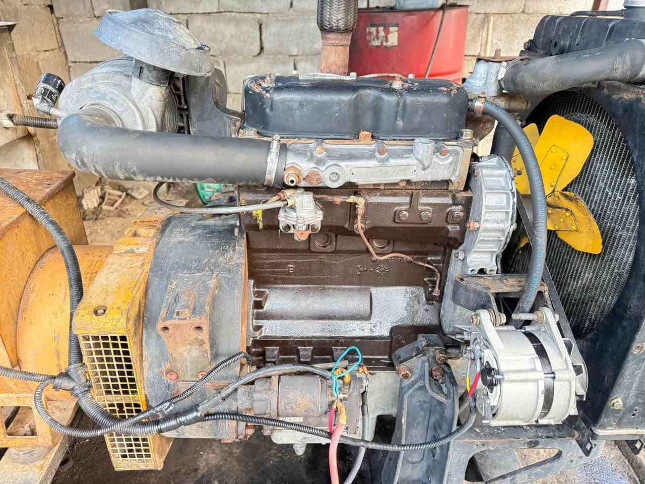 مولد بيركنز انكليزي 91 ملم اصلي انكليزي شرط 
توليد 30 كي في فرنسي 
مكفول وجاهز وعالفحص 
مكان المولد الدجيل للتواصل *********** بلاد, صلاح الدين
