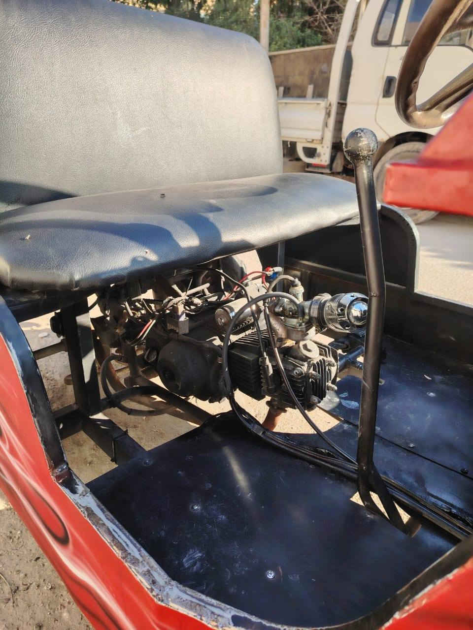 السلام عليكم *********** سياره تصنيع محلي درجه اولى اوتوماتيك سرعه 80 ثقيله الوزن محرك ستوته نضافه 95% بانزين كلشي بيها جديد والصور تحكم مكاني بغداد البلديات الضباط رايدها  500 الف
