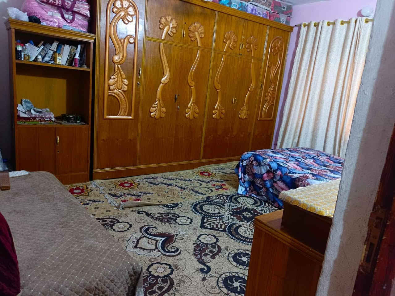 يالله توكلنا على الله يوجد بيت مساحة ٢٦٤م بالسند البناء ٢٩٤م للبيع طالقين يتكون الطابق الثاني صاله وغرفتين وجوه غرفتين وصاله وستقبال ومطبخ وطرمه وصحيات بيت مثل ماواضح بالصور بشارع ابو مخلص مركز شباب موقع حلو 
الاستفسار الاتصال
بناء على الارقام التاليه
***********
***********
