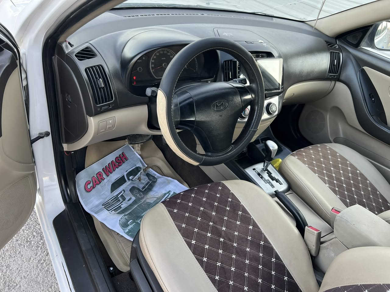 السلام عليكم النتره 2010 رقم سليمانيه باسمي شرط التحويل سياره جاهزه كير محرك حداديه تخم تاير تبريد كلهه جاهزه بيهه ربع البنيد صبغ بدون دواخل وبيهه باب مبدل بلادي السعر 108 رقم الهاتف ***********
