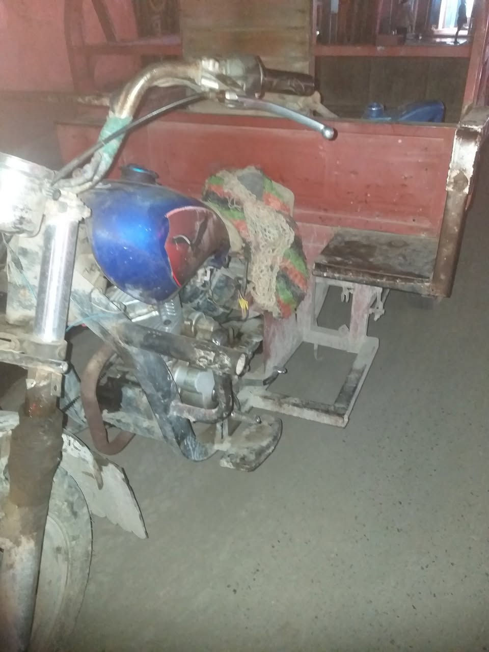 للبيع محرك مجفت جديد صار يومين ٥٠٠ ألف وبيهة مجال اوراقهة ضايعة أتعهد بالسرقة والعشائر ***********مكان الدجيل
