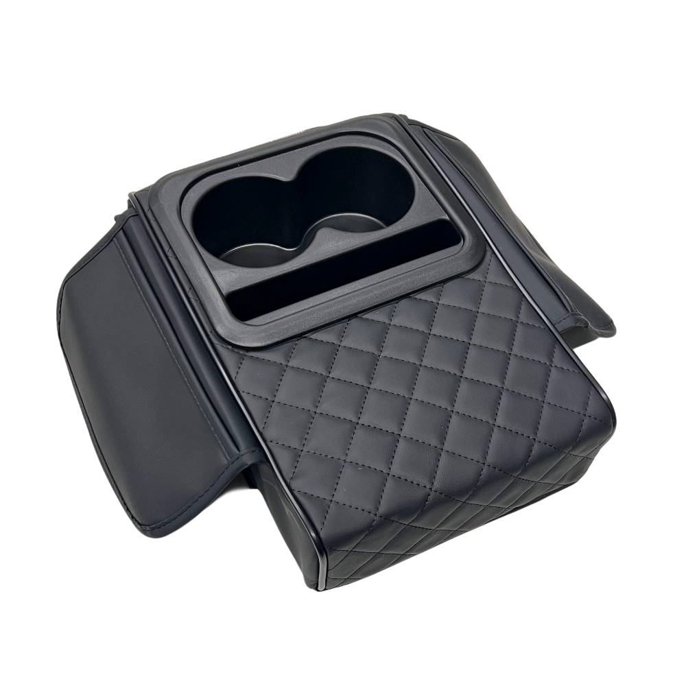 🚗✨ خلي رحلتك مرتبة ومريحة!

وسادة مسند ذراع للسيارة مع حامل أكواب ومناديل ☕🧻
سطح مبطن مريح ومساحة للهاتف 📱
تصميم عملي يضيف تخزين إضافي 💼

يتوفر توصيل لجميع انحاء العراق 
باقي تفاصيل في خاص