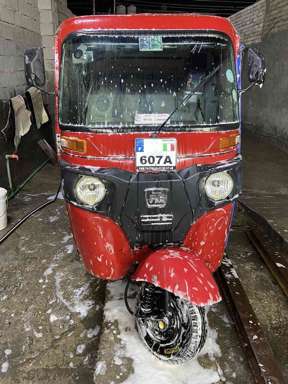 السلام عليكم يابه 18 شهر ال3 (اوراقً اصليه🏅مو رقم )التكتك خير من الله مكينه مكفوله والكشر كدامك امعمر او امرتب مكينه خرسه نكره سلف كهربائيات كلها كامله فول السعر ٤ اوبيها مجال بسيط مكاني بغداد حي الجهاد ***********
