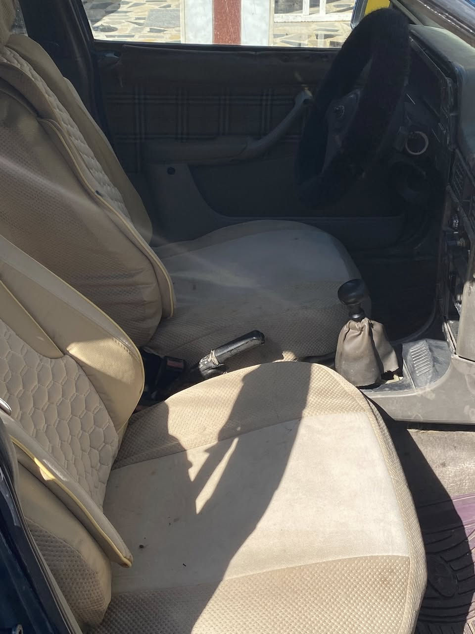 كاديت للبيع كير محرك شرط سيارة باسمي رقم إنكليزي لسعر 16 قفل رقم الموبايل ***********
***********
