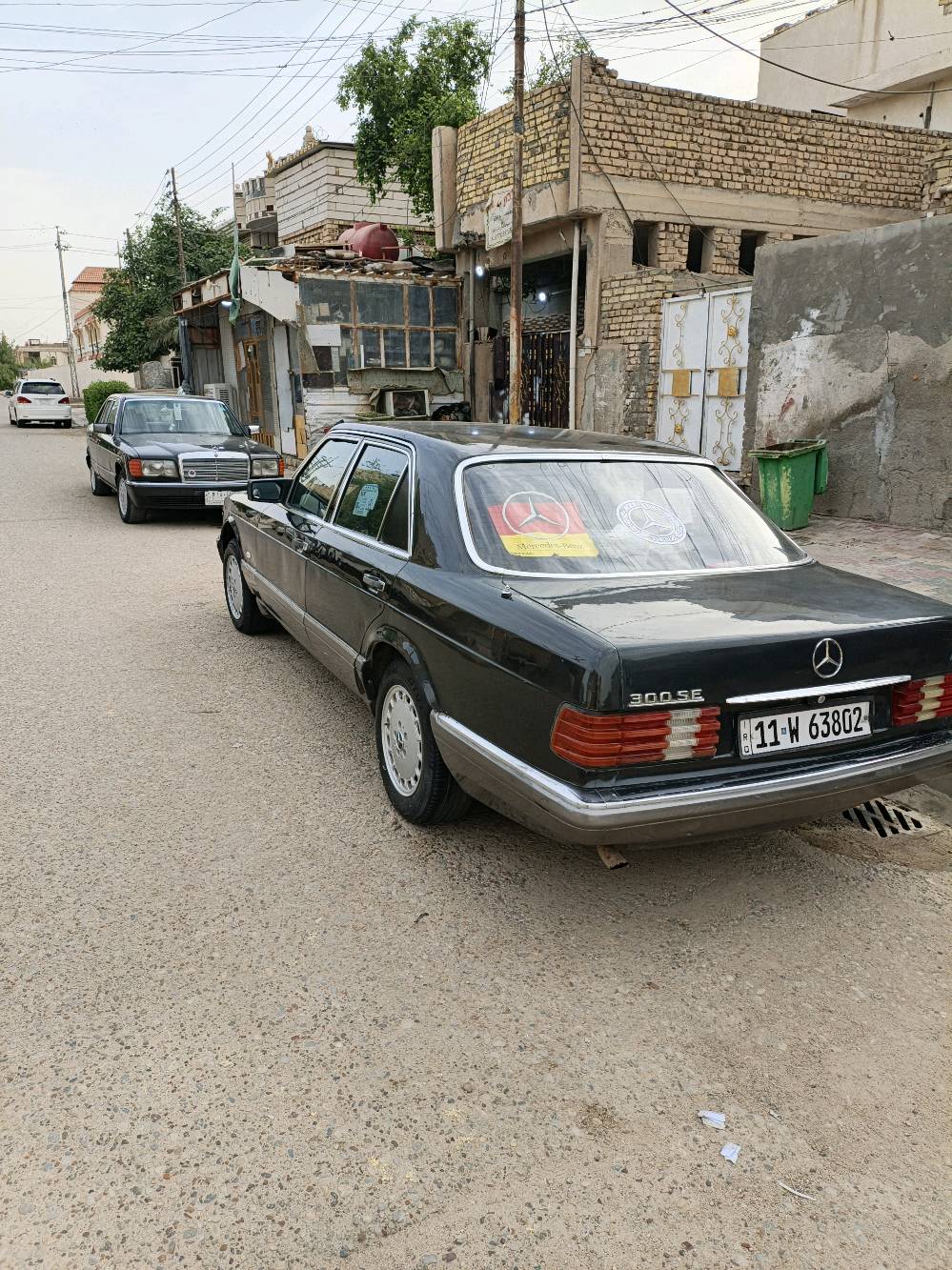 السلام عليكم مارسيدس جامبو رئاسي باب قصير  محور 3000 موديل 1987بسمي رقم بغداد مكفوله من ضربه ولكص مصبوغه لجماليه  مكينه وكير وحداديه جداد جاهزه  تبريد شغال ثلج كشناتهه جلد كهربائيات كلهه شغاله سياره جاهزه ماعوسهه شي سعر 58 وبيعه مجال ( *********** )