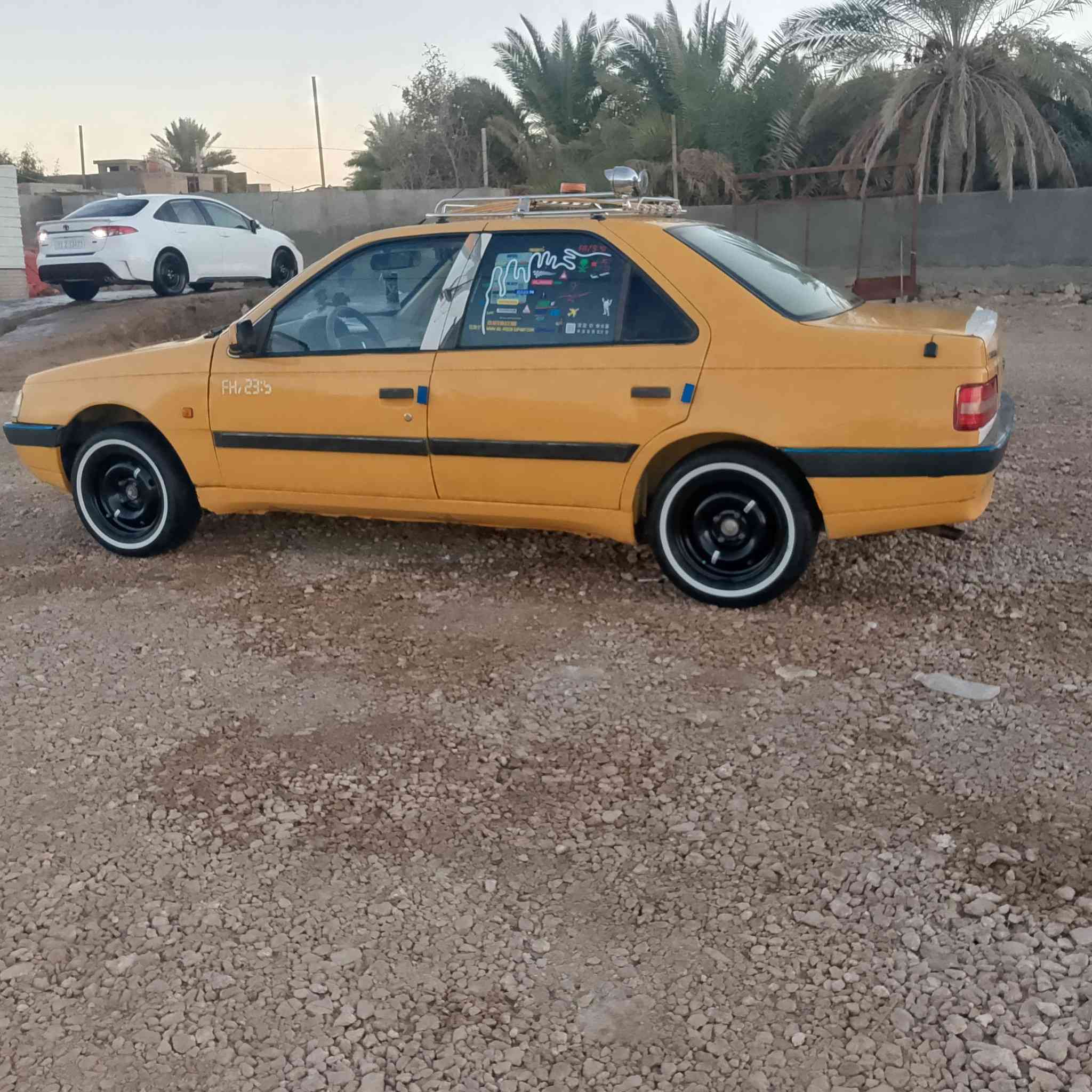 السلام عليكم بيجو 405 2016
سياره جاهزه من كل شيء 
مصبوغه حزام فقط جماليه 
بدون اي ضربه 
سياره باسمي مكان السماوه
***********
