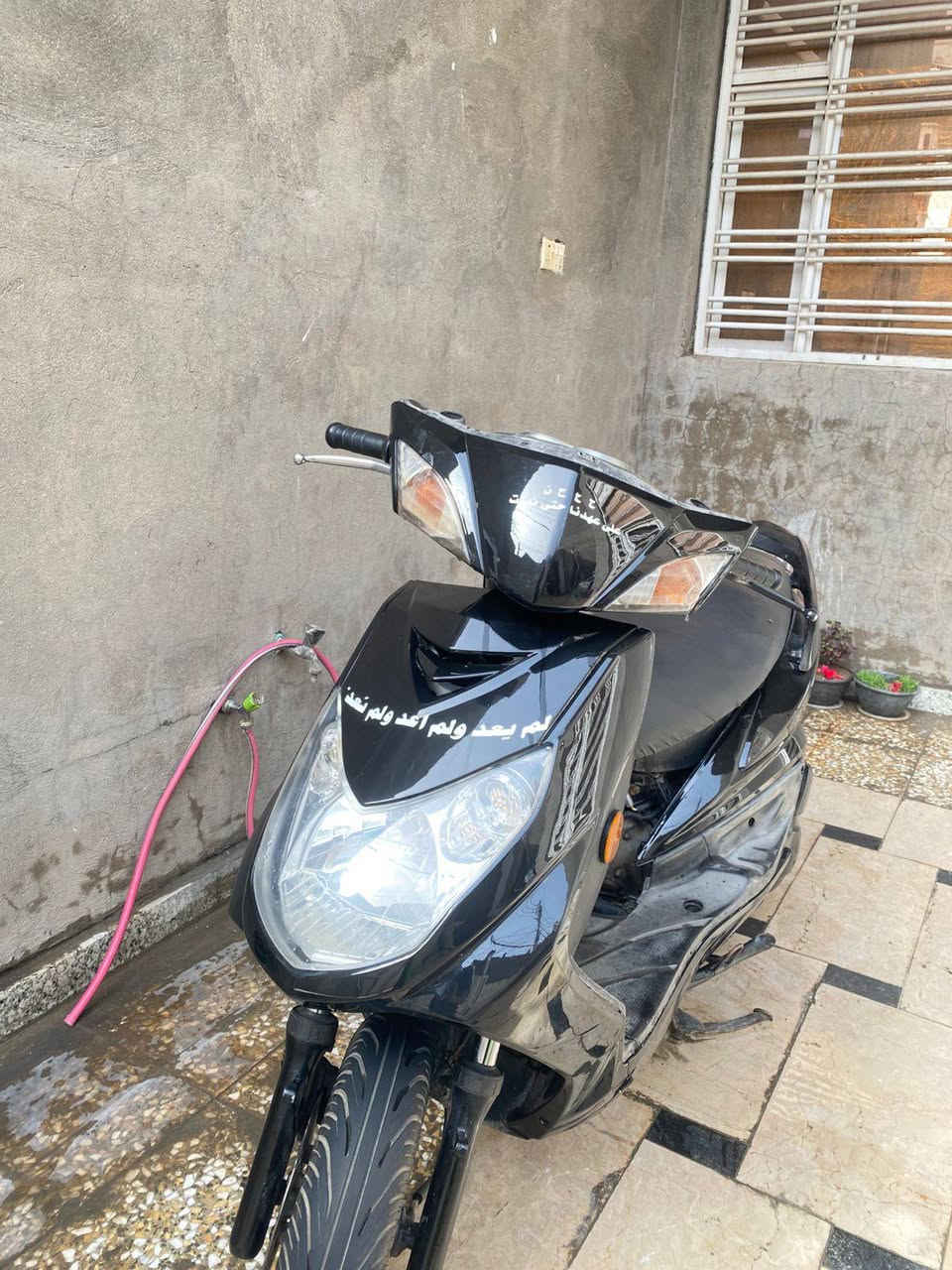 بسم الله على بركت صاحب الزمان.
للبيع: سكنس فحل (أخت الرمبة) جكليتة وحبيبة
​المحرك: صافي وناعم (مبدلة ولفات مرة وحدة) وشغلها توب.
​الوضع: كاملة مكملة ونظيفة، شغل واطلع، واتراي وين ما تريد.
​السعر: 575 ألف دينار ().
​المكان: مدينت الصدر
(الشراي يدلل يتفضل
رقم فقط وات ساب او اتصال فيس ما اتواجد لئن محضور
*********** بغداد, العراق
