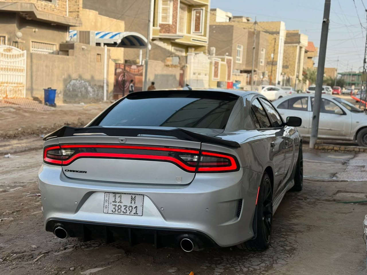 السلام عليكم دوج جارجر سكات باك موديل 2019اصل تو ويل مكينه 8/سلندر حجمه 6400 ماشيه 58ميل حادثه بلمقدمه بدون شواصي بدون ارباك بس البرده وبيه رشات صبغ بدون دواخل جان عليه وشم وشلته فول عدا الفتحه صون بلاد رعيد رقم بغداد الدولي باسم صديقي تحويل مباشر لون بحري مكاني ديوانيه سعره 175ت*********** ديوانية, القادسية
