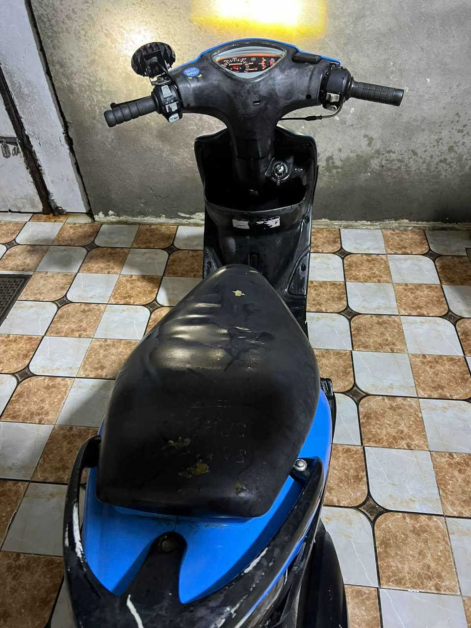 سلام عليكم ماكس عدله للبيع خلل ب الكهربائات السعر ٨٠٠ و بيها مجال تعال وتدلل مكاني بصره ٥ ميل 
*********** Singapore
