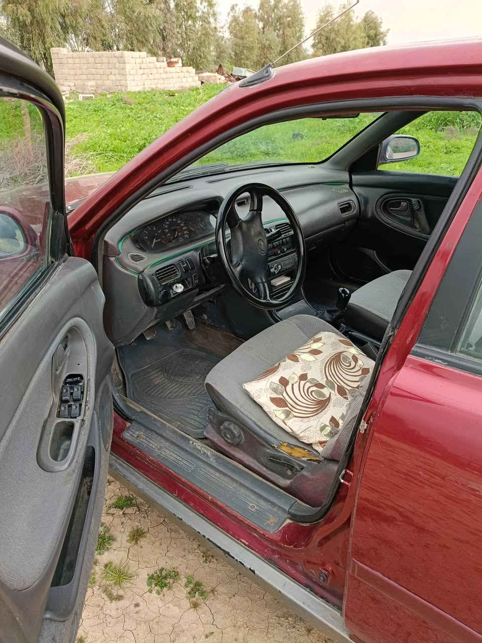 مازدا فاصوليا 1992
رقم سنويه جديد 
كاربون بانزين
تدفئه وتبريد يحتاج غاز
قفل مركزي
حزام صبغ
مكينه يصرف ابيع مكينه فحم
شرط التحويل
مكاني موصل برطله 
السعر 46$
***********
