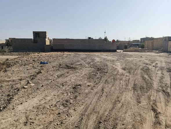 السلام عليكم 
عرصات 3 
كل وحده 200 متر
بأسمي مداور ثاني يوم
مدفونات ومجاري دفن ماي وكهرباء ومشمولات بالطابو

 ***********
 الشراي فقط يتصل باقي التفاصيل خاص او اتصل على الرقم
