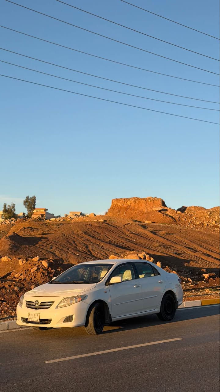 توێتا کرۆلا ٢٠١٠ 
مەکینە بچوک
گێڕ تۆماتیک

بڕاوە دوبەی زۆر خاوێنە نمونەیە لە جوانی 
پێشو پشتی کەپس گێڕو مەکینە بە شەرت

سعر. ٥٢
*********** كويسينجاك, أربيل
