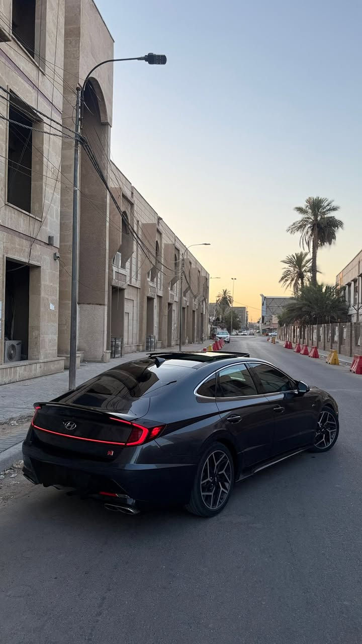 سلام عليكم 
هيونداي سوناتا 2022N-Line
ماشيه 88 الف كيلو متر
مكينة 2500 تيربو 
كير 8 نمر دبل كلج 
السيارة 290 حصان 
حادثة سرقة جاملغ امامي + حاللوب خفيف ممبين بلصور 
 مواصفات بنراما سستم الصوت Boes
انارة داخلية متغيره 7 اللوان. 
كشنات حضن مختمه N ،ويل كب حجم 19 بلادي N
مكان السيارة بغداد
للاستفسار ***********
