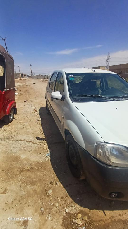 السلام عليكم للبيع رينو لوكان موديل ٢٠٠٩ مصبوغه عام مكينه بيه خيط تبخير  تايرات نص عمر تبريد شغال مكاني بغداد الشعب رقمي ***********
