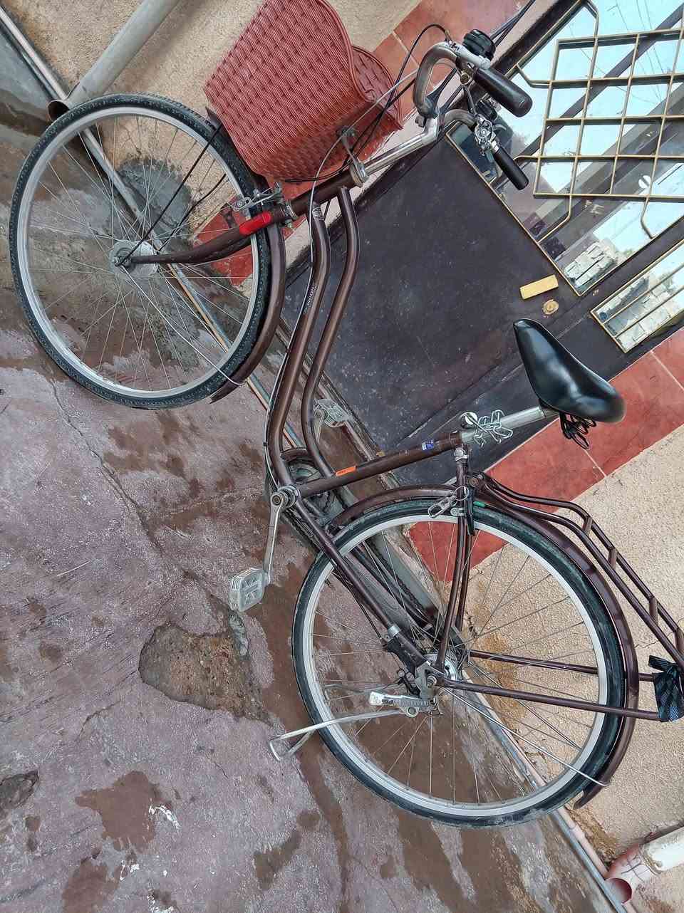 سلام عليكم بايسكل ياباني نضيف كير وطاغه شغال المكينه تضيفه  مثل ما واضح بل صوره السعر خاص /// ابو 70 ما ابيع / ***********
