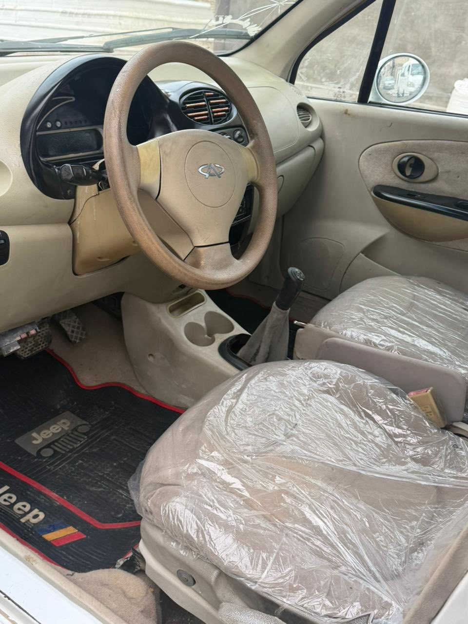 السلام عليكم كيو كيو مديل ٩مصفره غرامات بدون ضربه ولا صبغ بسمي تحويل ثاني يوم تخم تاير صدر امامي خلفي مكان سياره التاجيات قرب المرور السعر ٢٥ وبيهه مجال بصيط ***********
