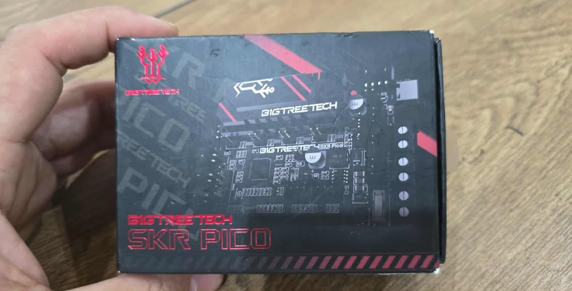 السلام عليكم ورحمه الله وبركاته 
بوردات ودرايفرات وطابعات وليزر وشاشات الامور كلها موضحه بالصور وموجوده اسعارهم 

الي ياخذهن كلهن اتساهل بالاسعار 
لان شويا مستعجل على بيعهم
التواصل خاص
او واتساب ***********
