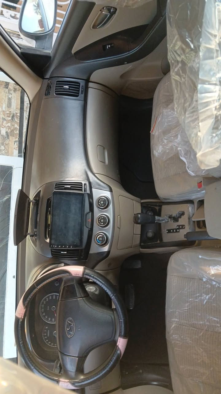 سلام عليكم انترا موديل ٢٠١١ بيهة بنيد مصبوغ جاملق أمامي  ***********
