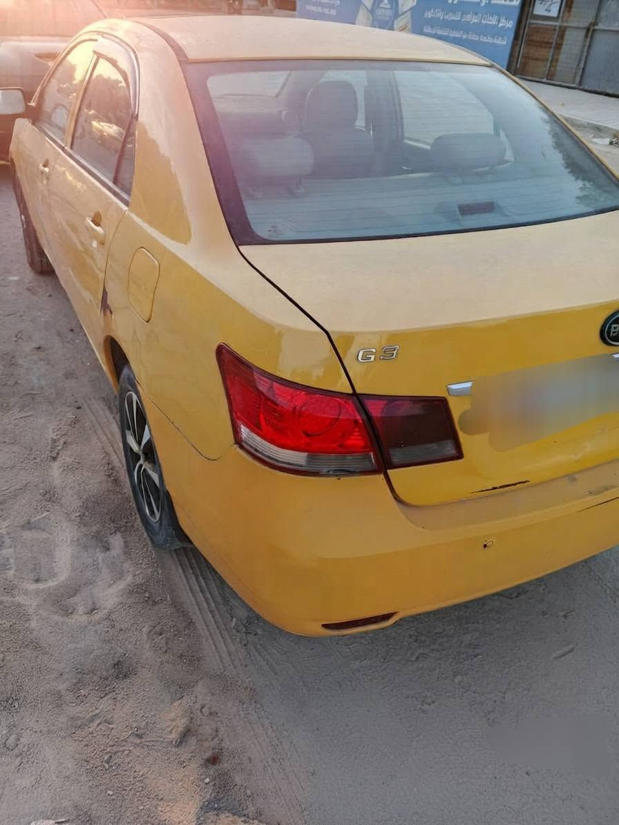 من رخصه الآدمن للبيع سيارة BYD G3 - فرصة مميزة للعمل!
​للبيع سيارة BYD G3 بحالة جيدة، جاهزة للعمل ومناسبة جداً كتاكسي.
​المواصفات:
​النوع: BYD G3.
​اللون: أصفر (تكسي).
​عداد الكيلومترات : 326.2 km.
​ناقل الحركة: أوتوماتيك (CVT).
​المحرك: 1.8.
​الإضافات: بانوراما، تحتوي على منظومة غاز.
​المستمسكات: السنوية نافذة لغاية عام 2029.
​الرقم: رقم إنجليزي (بغداد).
​ملاحظات إضافية:
​السيارة تحتوي على بعض خدوش بسيطة (طبيعية حسب الاستخدام).
​البدي (الهيكل) بحالة جيدة وموضح 
​السعر المطلوب: 55 ورقه(5500)$ وبي مجال حك الجيه 
مكلف بالنشر 
​للمزيد من الاستفسار أو المعاينة، يرجى التواصل عبر الرقم: ***********
مكان تواجد السيارة: بغداد - الأعظمية
