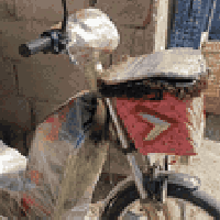 دراجه شحن للبيع سعرة 300وبي مجال بطاريات جديد صارلهن سبوعين  077336503...