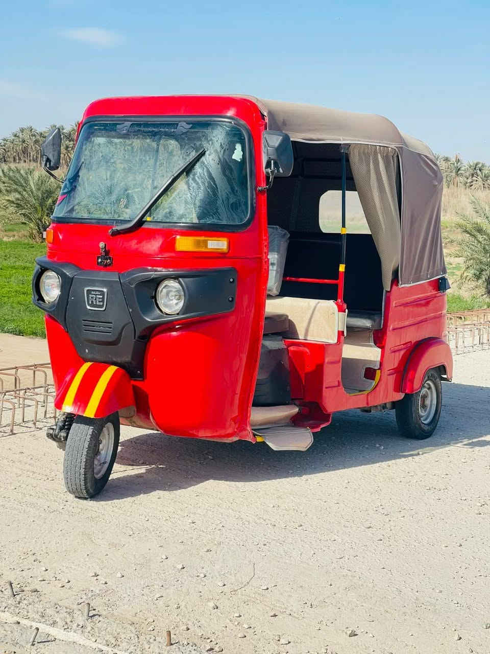 السلام عليكم اخي اقره المنشور زين وتصل 
تكتك للبيع موديل 2018سنويه ورقم ماعيزه التكتك شي سعر 4500وبيها مجال مكان بابل القاسم رقم الهاتف ***********
