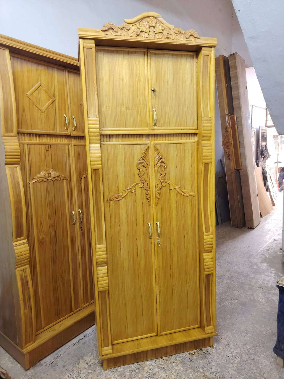 غرفه مستخدمه ام مسرح تزكام 5باب نضافه فول  مديل حديث طابقين صاج سعر مليون150  معرض ابو عقيل ميسان حي رساله شارع ماطور قرب صيدليه حازم ***********((نشتري جميع الغرف))
