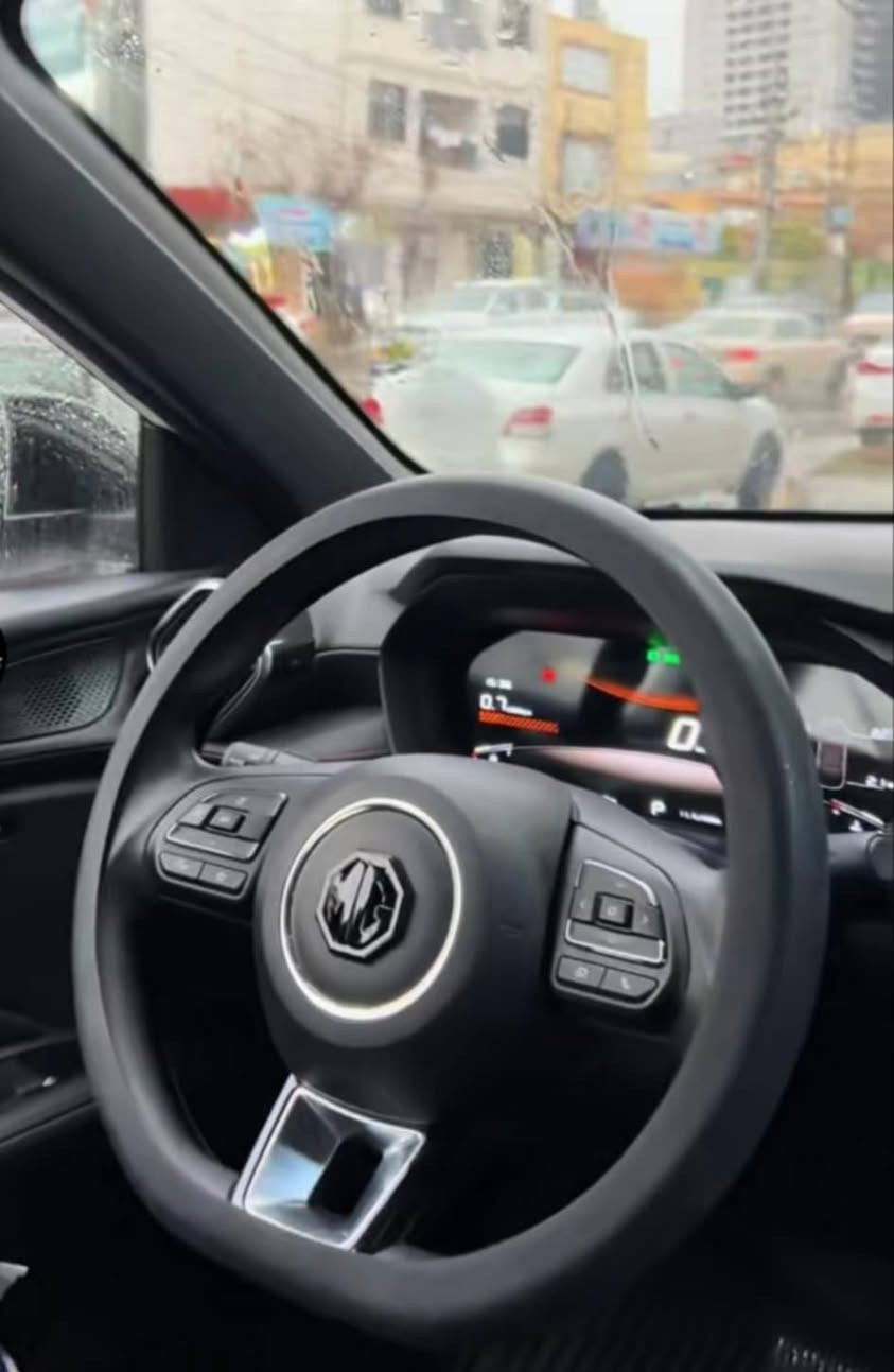 ام جي جيتي سياره فول تحكمات ستيرن تثبيت سرعه اوتو هولد واتو استوب فول فول السياره فقط بدون سلايت كشنات جلد حساسات خلفيه السياره اخو الزيرو ما شيه شي قليل والسيارة شاد عليه سستم سبورت كماليات +شحن لاسلكي للموبايل  سعرها قفل( 115)
الاتصال على الرقم  ***********
