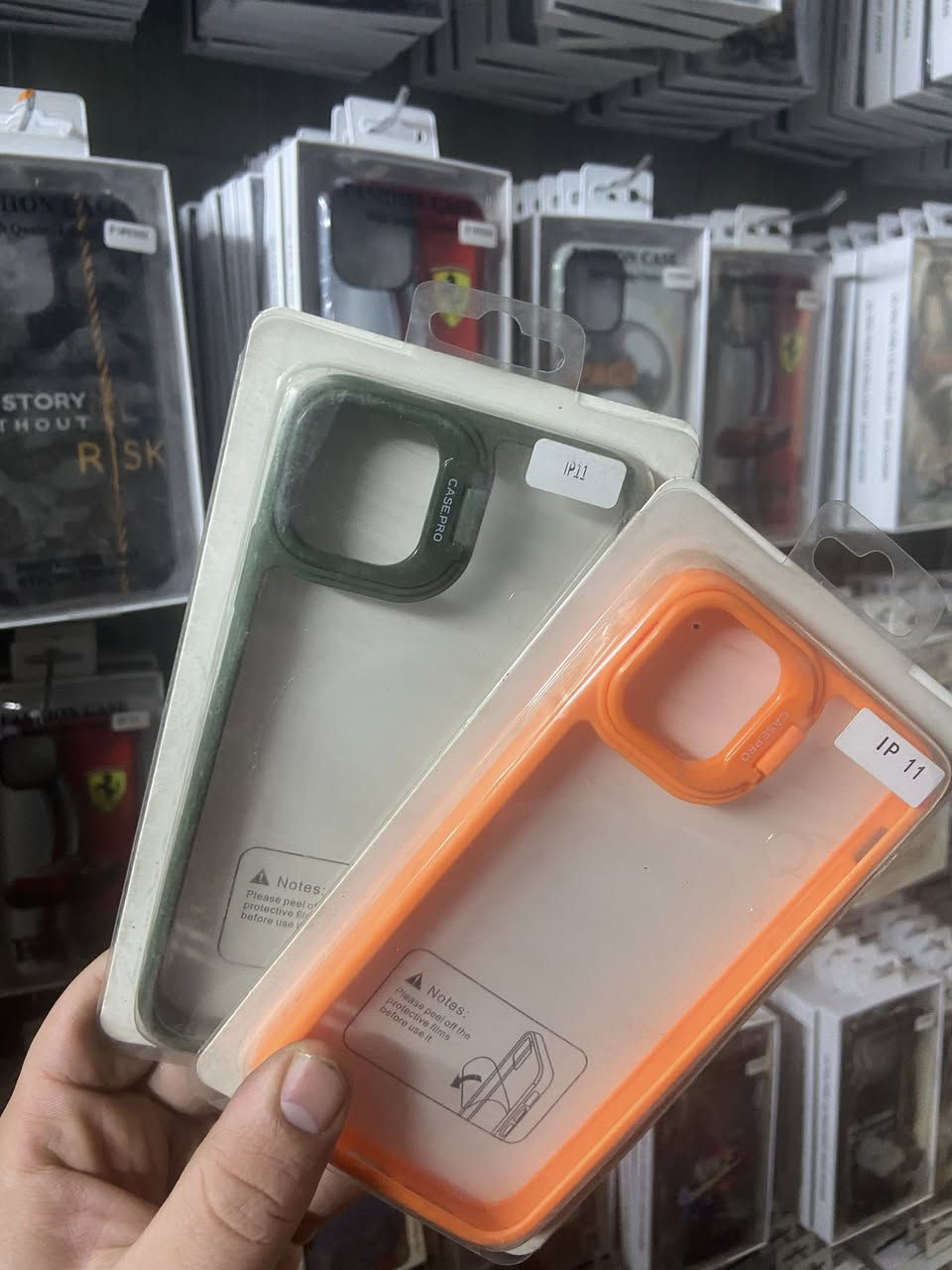 عرض خاص جمله فقط سعر الكفر 750 دينار  ايفون من 11 الى 16 نوعيات كلهن بكج توصيل لجميع المحافضات ***********#
