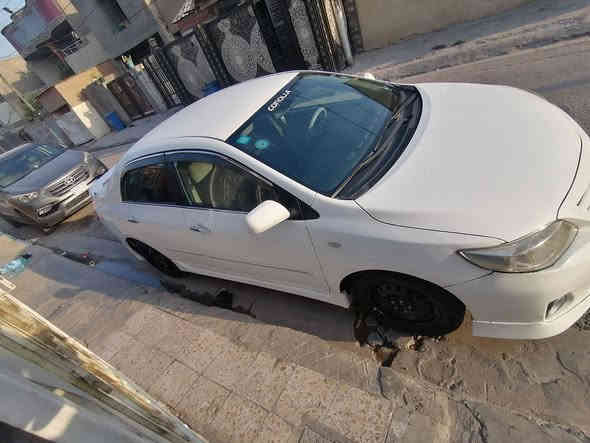 السلام عليكم
كورلا 2009 خليجي

رقم بغداد انكليزي

 باسمي تحويل مباشر

قطعتين 2 بنيد و جاملخ ايمن

تخم تاير قبل كم يوم شادهن

باتري جديد

لايتات زنون ثلجي عالي وناصي

سياره مال جناي وخير من الله مابيهه نقص سعرها110💲
وبيهه مجال بغداد الدوره 
رقم ***********
