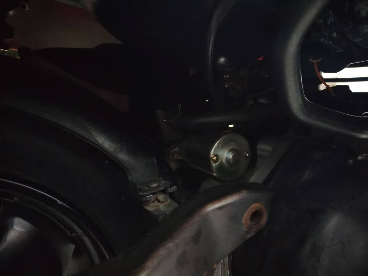 دراجة بوليس للبيع السعر ٧٥٠ وبيها مجال العنوان كوت حي الجوادين ***********
