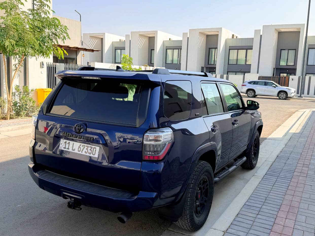 السلام عليكم

للبيع تويوتا فور رنر موديل ٢٠٢٣ محرك ٦ سلندر ٤٠٠٠cc السيارة جديدة جدا فئة SR5 بريميوم فووول مواصفات 2wd  محرك وكير وصدر وبدي جديد شركة بلاد ماشية ٤٢ الف حادث جانبي باب وجاملغ امامي عكس السائق مبدل لون بدون صبغ وبارد بسيط بالجاملغ الخلفي مشتغلي pdr ممبين اصلا .السيارة لون مميز شذرة ميتاليك فتحة سقف ٧ راكب رادار امامي وخلفي وجانبي نقط عمياء ونظام توقف ذاتي ويل ودوسة TRDبلادي اصلي داخل جلد لونين بلاد كشن كهرباء وتدفئة وستيرن تحكم جهتين وتدفئة ستيرن شاشة كبيرة لمس ونظام كار بلي بلادي اصلي نقطة كهرباء منزلي ١٢٠ واط تبريد قطعتين ثلج مكان السيارة بغداد الكرخ سعر ٣١٨ ورقة وبيهة مجال بسيط للمعلومات الاتصال *********** بغداد, العراق
