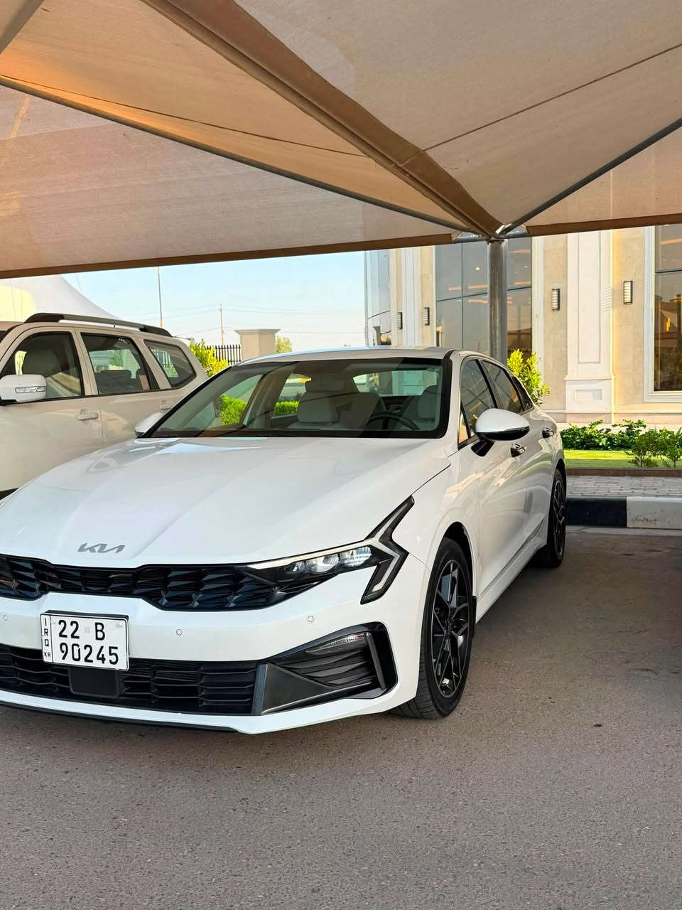 سلام عليكم كي فايف 24 شكل 25
خليجي بيها بنيد صبغ فقط رقم اربيل تحويل ثاني يوم 
لسعر ب١٨٣ وبيها مجال

***********
