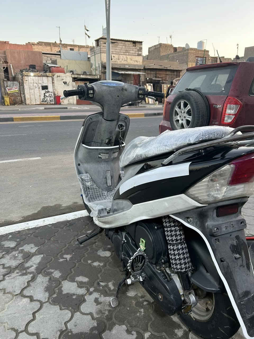 سلام عليكم دراجه ماكس قجمه دراجه حلوه ونضيفه ماناقصه ايشي مامفتوحه كفراته بلاديه موجوده عنواني بصره حيانيه شارع سيد تواصل هنا ***********
