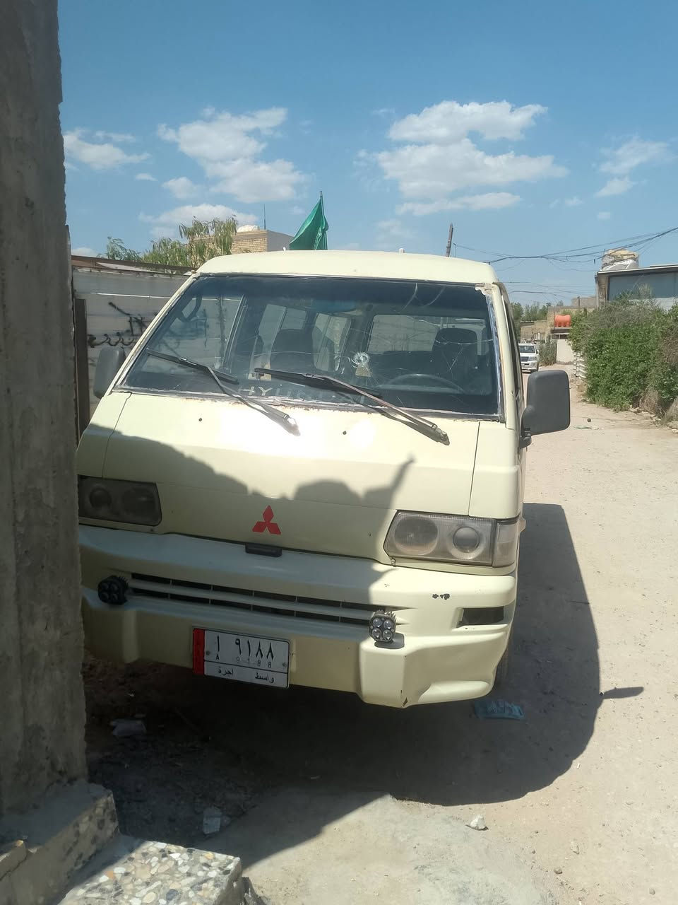 السلام عليكم مسوبيشي مديل ٩٢ محرك كير جنبي السعر ٢٨ رقم ***********
