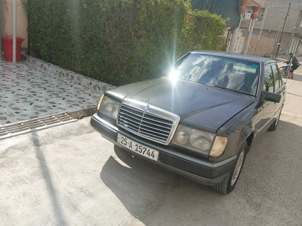 السلام عليكم اخوان سياره مرسيدس ستوب موديل 89 شرط تحويل غرامه سنويته 2030 دفتر بنزينه سياره بي ام يزيد جير جير ماله مو تمام سعر 45 بمجال بسيط ***********
