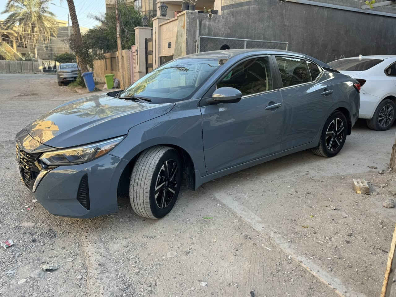 السلام عليكم
سنترا  2024 SV

ماشيه 31 الف ميل

بدون حادث  
طلع بيها صبغ 4 قطع كلير امريكا. 
و بارد بالقماره  بالشحن صارت و الصور موجوده 
شاصي و لغد مكفولات 

صور الحادث موجوده بالمنشور 

مواصفات : 

بصمة
رادار امامي و خلفي و جانبي 
تدفئة كشنات و تدفئة ستيرن 
توقف ذاتي 
تحكم جهتين 
شاشة اعطال
تحديد مسار 
تحديد سرعة
نقطه عمياء 
حساسات خلفيه 
كاميرا 
شاشه 
تشغيل عن بعد

السعر : 134 ورقه. 

مكان السياره : بغداد - الدوره 

***********
