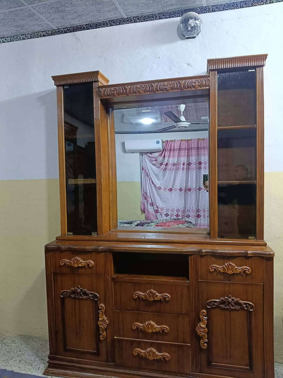 للبيع غرفه خشب عراقي ثقيل درجه ولاه
سعر 700وبيه بسيط العنوان الاصلاح الزراعي الجانب الأيمن قريب عل سايدين متابعه للحساب فضلن وليسه أمرن@متابعين


**إذا كنت صاحب هذا الإعلان وتريد حذفه لأي سبب، رجاءا أرسل رسالة إلى الدعم الفني**