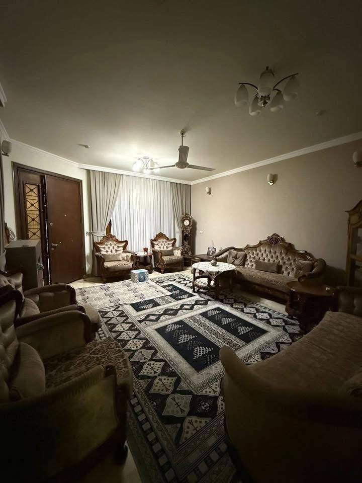 🔱 دار للبيع في عرصات الهندية جهه السده 🔱

عنوان العقار 📍 عرصات الهندية خلف فندق بلوم

♦️ الـمـسـاحـه :  224  مـتـر

🔴 الــواجــهـه : 7،20  مـتـر

🔷 سنة البناء  2012

يحتوي على كراج حديقة صالة مطبخ غرف نوم عدد 4 ومجموعة صحيات 

❗️ موقع سكني مميز وهادء ❗️
 ــــــــــــــــــــــــــــــــــــــــــــــــــــــــــ

الـمـهـنـدس عــمـر الــزيــدي ☎️

***********    -     ***********

‎‏‎((شركة دار السلطان للعقار حيثٌ تَلتَقي الرُوٌية ,بلتَمَيٌز ))

❗️❗️ نسـتـقـبل العروض البيع الشراء والايجار ❗️❗️

بيع - شراء - ايجار - ادارة امـلاك - مقاولات عامة

‎‏‎📊كل ماعليك الاتصال أو المراسلة على الصفحة *ʲᵒⁱⁿ ᵘˢ*

‎‏‎الفرع الاول /عرصات الهندية مجاور فندق بلوم 

‎‏‎ الفرع الثاني /الـسـيـديــة الضباط مقابل افران الرباط

‎‏‎‏‎زبائننا الكرام بِكُم نَرتقي ونَتشرف بزيارتِكم ونَفتخر بخِدمتِكم ❤
