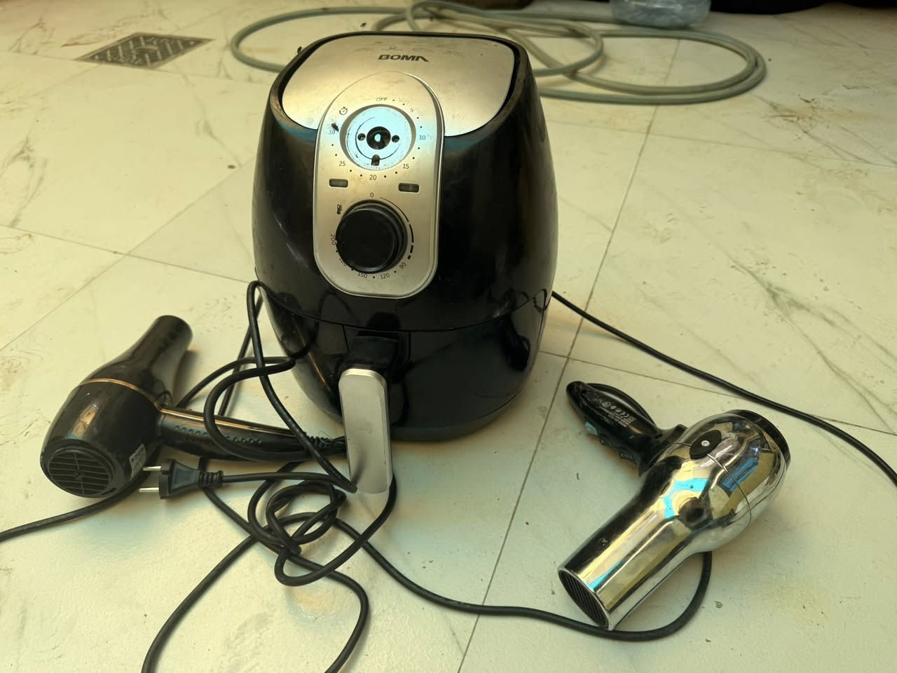 البيع كله شغال


**إذا كنت صاحب هذا الإعلان وتريد حذفه لأي سبب، رجاءا أرسل رسالة إلى الدعم الفني**