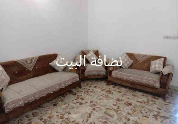 #مكتب_وهج_للعقار.

دار للبيع كلاسيك ركن مساحة 206 حي الادريسي محلة 505.

واجهه 14 
نزال 15

بيت نظيف جدا قريب على الشارع العام شارع عريض
يحتوي.... استقبال كبير / مطبخ / 5 غرف نوم كبيرة / 3 حمامات / حولي / مخزن صغير / منور / كراج سيارة + السطح مشتمل مأجر من ضمن المساحه معزول تماما عن البيت وباب معزول. 

لعرض اعلاناتكم السكنية والتجارية تواصلوا على الخاص والرقم ....

***********

وكل الهلا بيكم.
