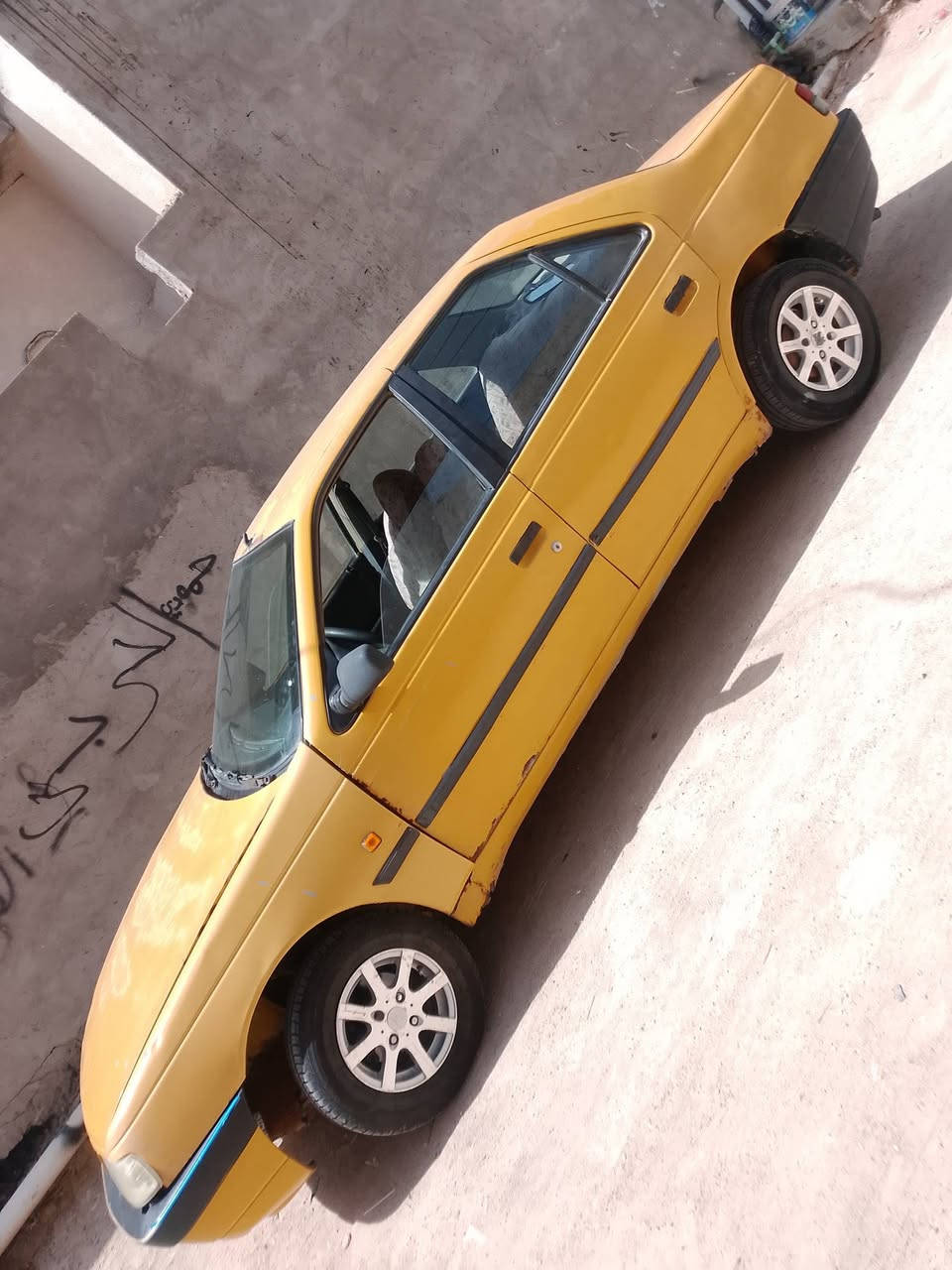 بيجو روا موديل ٢٠٠٩ مكينه ونجي اوتماتيك كربلائي
تخم تاير جديد حداديه حلوه دعاميه ولايت بك لايت جديد
باتري جديد كشره حلو مكينه بيه دخان من تحمه تكطع 
والبك يصفن عوزه ربط كهربائيات وميزانيه. سعره ١٢ ورقه
بيه مجال مكاني نجف كوفه ***********
