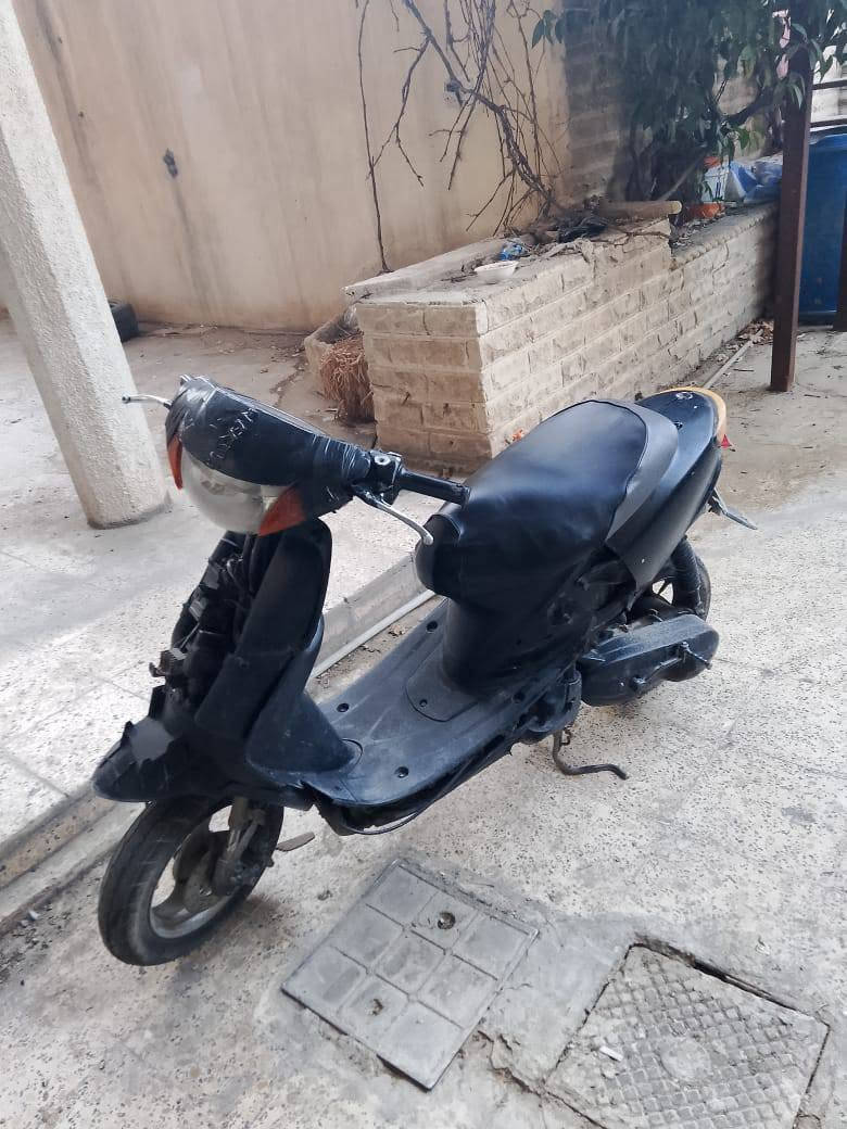 ماطور للبيع فرخ اكزز شاصي شرط مكينه معمره اول تعميره دبلات شغاله وايرمنيه كلها شغاله سلف شغال يعوزو باتري السعر 150 للاستفسار
‏‪ ***********‬‏
