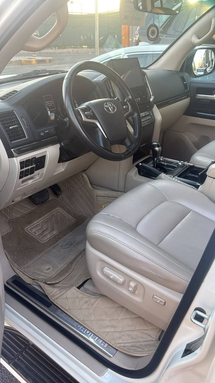 للبيع – تويوتا لاندكروزر Grand Touring موديل 2021
رقم أربيل
مكفولة كفالة عامة
ماشية 110 ألف كم
استخدام نظيف
السعر: 52,500$
📞 للاستفسار: ***********

